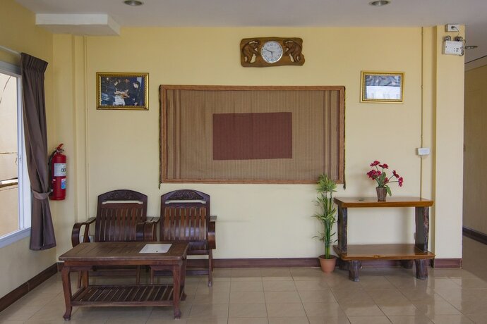 Imagen de los interiores del Hotel OYO 587 Baan Taklom Chomtalay. Foto 17