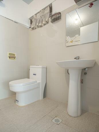 Imagen general del Hotel OYO 588 Sunrock Resort. Foto 8