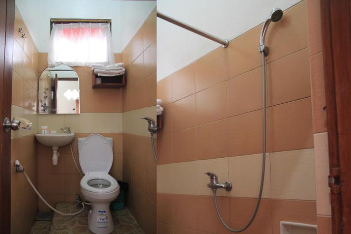 Imagen de la habitación del Hotel OYO 602 Hotel Hikmat Indah. Foto 10