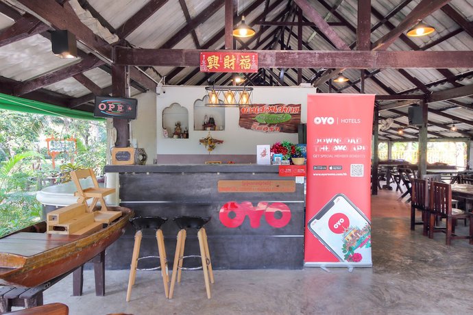 Imagen de los interiores del Hotel OYO 606 Baan Suansabai Pleanpanmai Resort Amphawa. Foto 17
