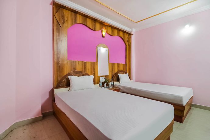 Imagen de la habitación del Hotel OYO 60859 C K International. Foto 10