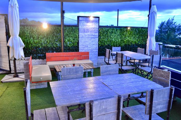 Imagen del bar/restaurante del Hotel OYO 609 G Executive Hotel And Spa Boracay. Foto 2
