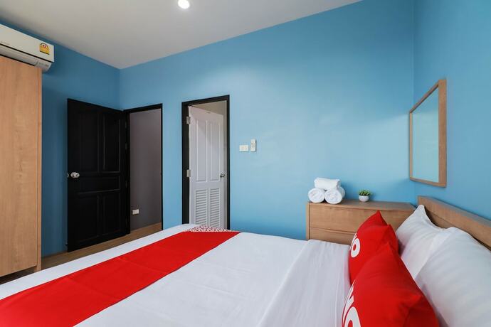 Imagen de la habitación del Hotel OYO 611 Stay Young Villa. Foto 15