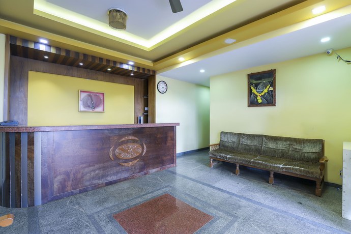 Imagen de los interiores del Hotel OYO 62100 Hill Top. Foto 18