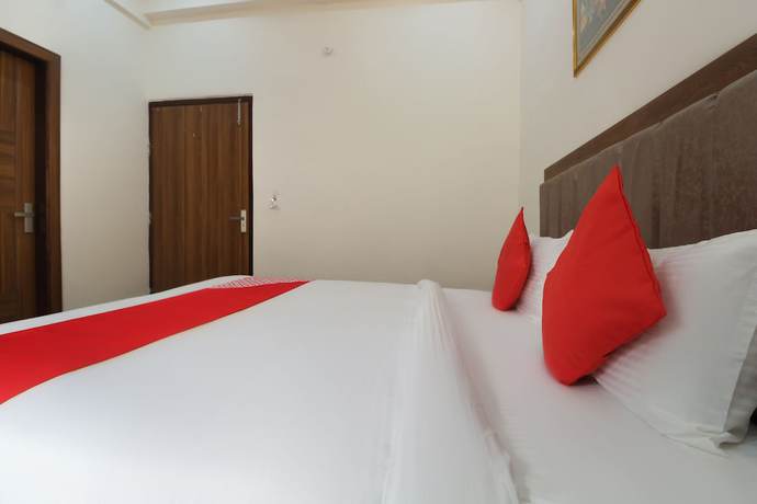 Imagen de la habitación del Hotel OYO 62646 Taj Classic. Foto 3