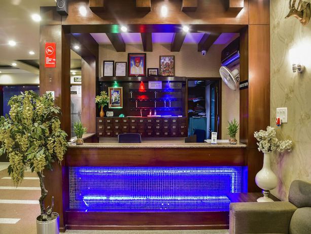 Imagen de los interiores del Hotel OYO 6296 Park Avenue. Foto 18