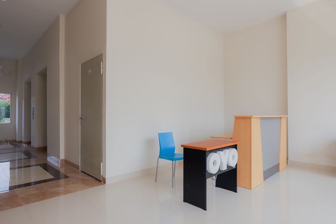 Imagen de los interiores del Hotel OYO 630 Green Lake View Cimanggis. Foto 18