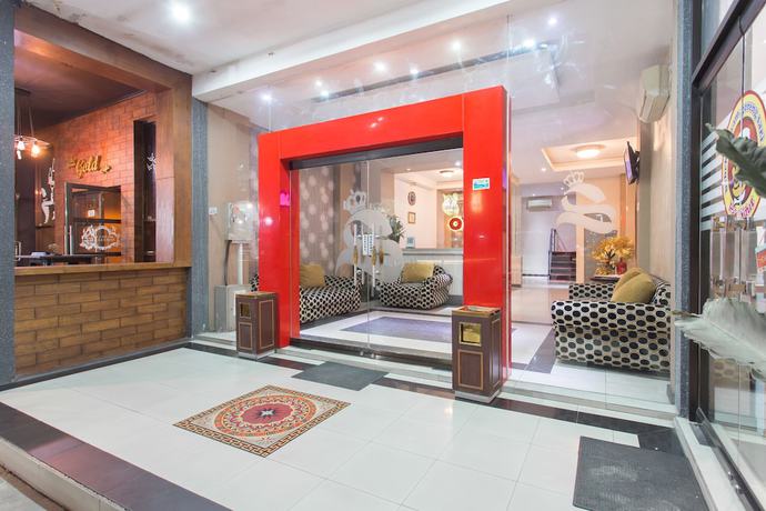 Imagen de los interiores del Hotel OYO 663 Sejati. Foto 15