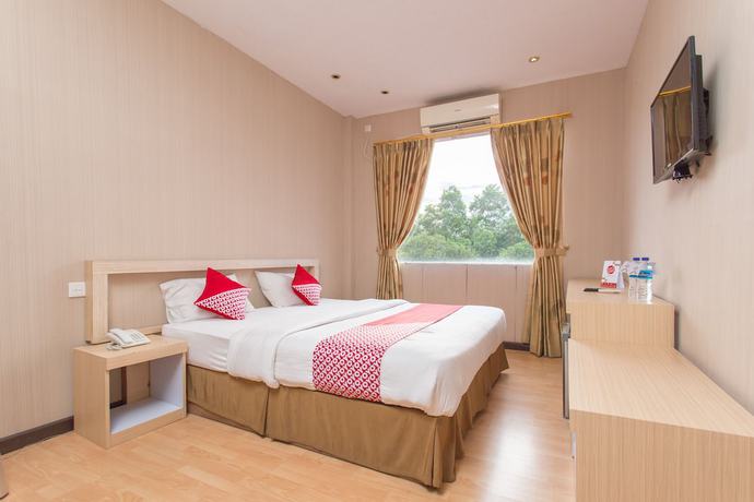Imagen de la habitación del Hotel OYO 663 Sejati. Foto 10