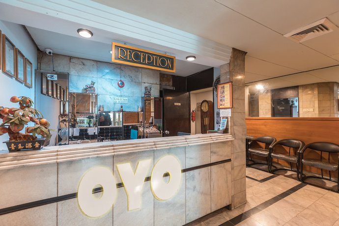 Imagen de los interiores del Hotel OYO 671 Capitol. Foto 18