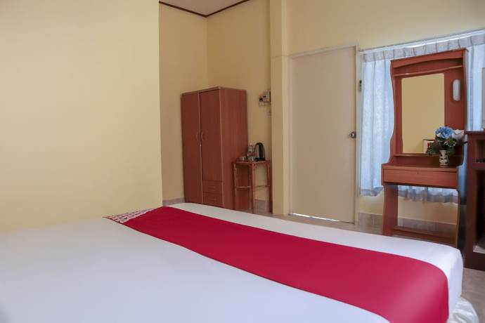 Imagen de la habitación del Hotel OYO 681 Paradise. Foto 5