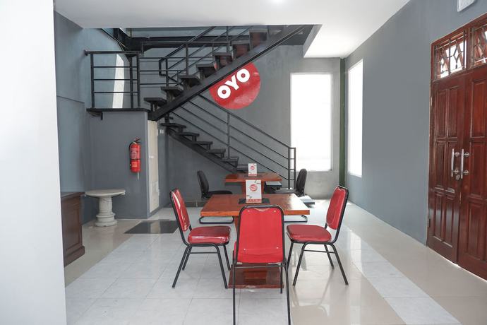 Imagen de los interiores del Hotel OYO 682 Ceria Homestay Syariah. Foto 13
