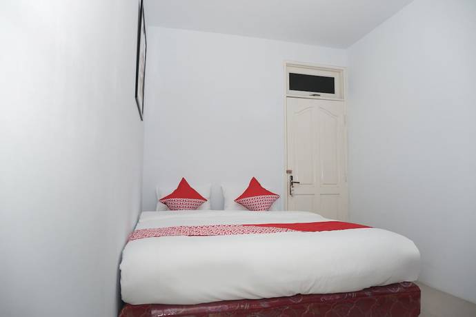 Imagen de la habitación del Hotel OYO 682 Ceria Homestay Syariah. Foto 11