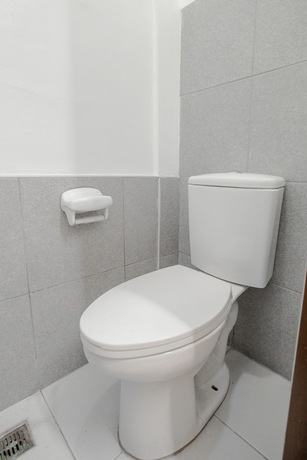 Imagen de la habitación del Hotel OYO 688 Monchere Dormitory. Foto 15