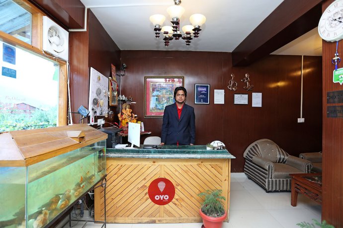 Imagen de los interiores del Hotel OYO 7008 Astha Cottage. Foto 18