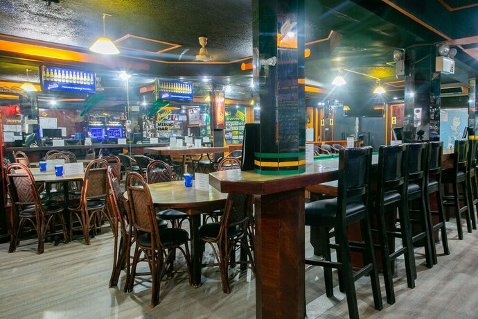 Imagen de los interiores del Hotel OYO 722 Slouch Hat Inn. Foto 38
