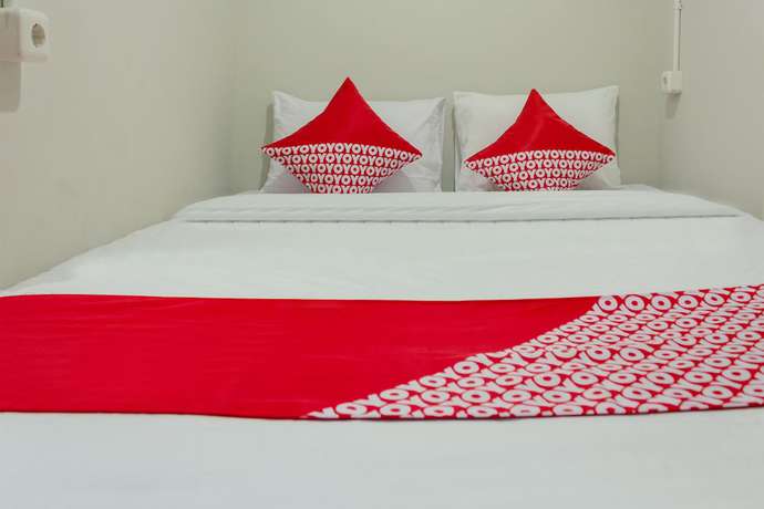Imagen de la habitación del Hotel OYO 737 Kamar Keluarga Mahkota 8. Foto 7