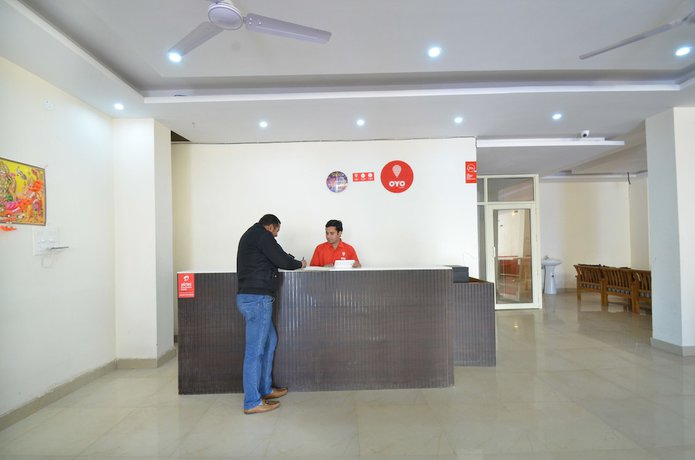 Imagen de los interiores del Hotel OYO 7372 Platinum Inn. Foto 19