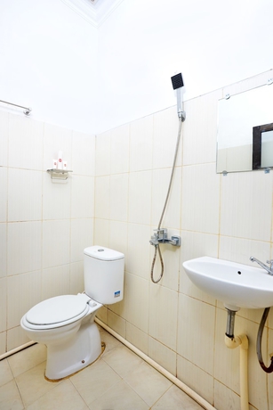 Imagen de la habitación del Hotel OYO 745 Griya Jasmine Syariah. Foto 13