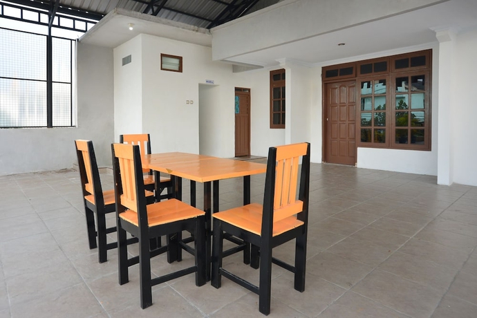 Imagen de los interiores del Hotel OYO 745 Griya Jasmine Syariah. Foto 19