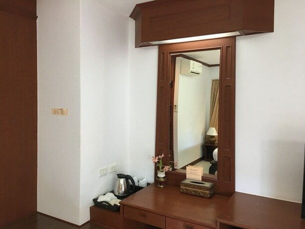 Imagen de la habitación del Hotel OYO 75315 Baan Chongfa Resort. Foto 3