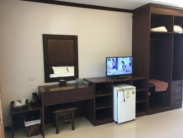 Imagen de la habitación del Hotel OYO 75315 Baan Chongfa Resort. Foto 11