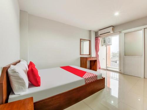 Imagen de la habitación del Hotel OYO 75337 Ponpaipan1. Foto 15