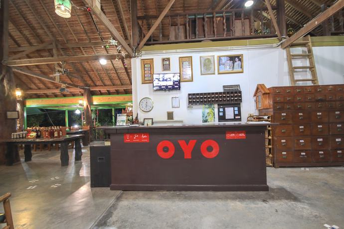 Imagen de los interiores del Hotel OYO 75353 Loy Chalet Resort. Foto 20