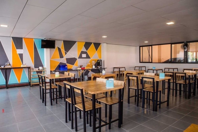 Imagen de los interiores del Hotel OYO 75464 Nakarin. Foto 17