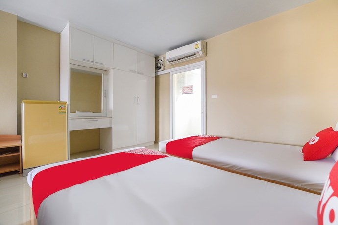 Imagen de la habitación del Hotel OYO 762 Chompoo. Foto 12