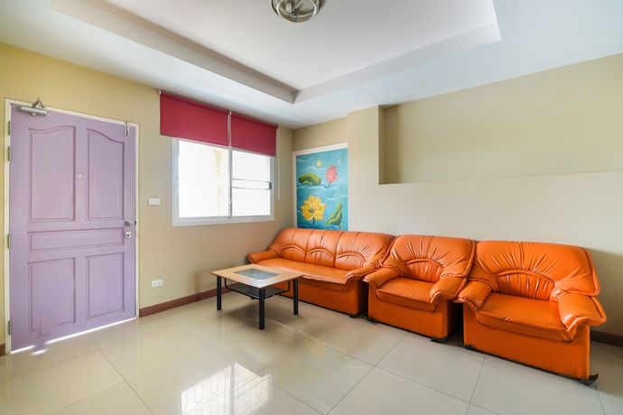 Imagen de la habitación del Hotel OYO 762 Chompoo. Foto 16