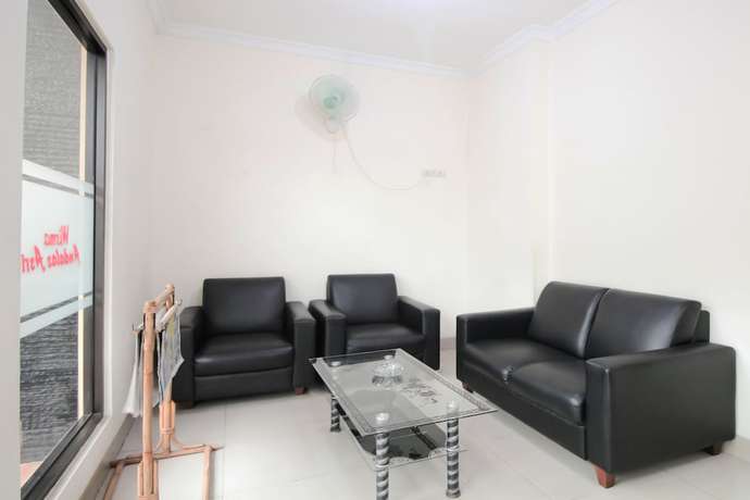 Imagen de los interiores del Hotel OYO 765 Wisma Andalas Asri Syariah. Foto 16