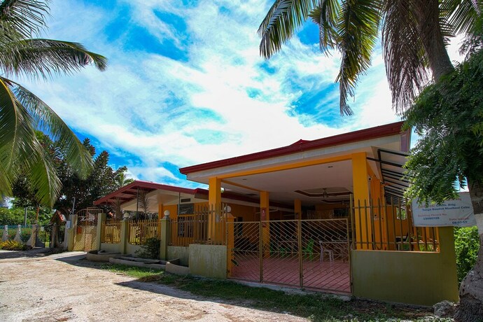 Imagen general del Hotel OYO 770 J5 Guest House and Restobar. Foto 1