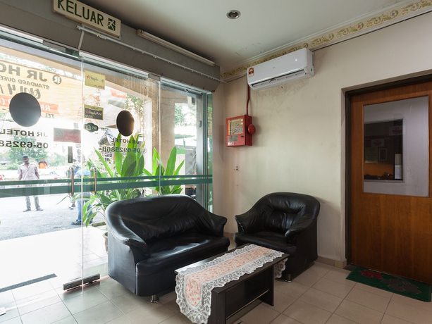 Imagen de los interiores del Hotel OYO 796 JR. Foto 18