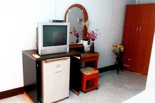 Imagen de la habitación del Hotel OYO 797 Pink House Bungalow. Foto 4
