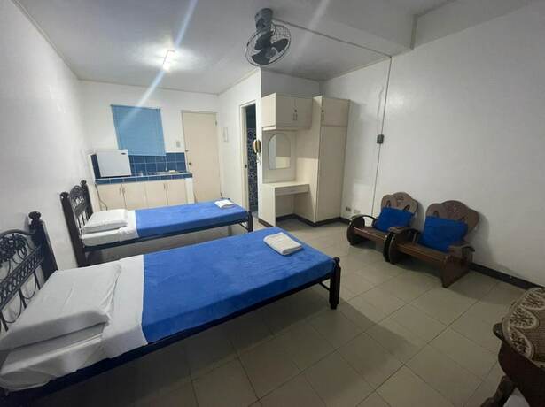 Imagen de la habitación del Hotel OYO 803 Amirsache Villa. Foto 20