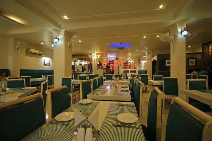 Imagen del bar/restaurante del Hotel OYO 8095 Taj Castle. Foto 5