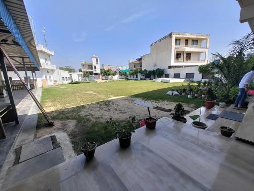 Imagen general del Hotel OYO 81120 RU And Banquet Hall. Foto 4