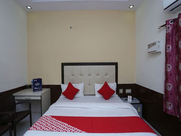 Imagen de la habitación del Hotel OYO 8391 Sanjog Resort. Foto 7