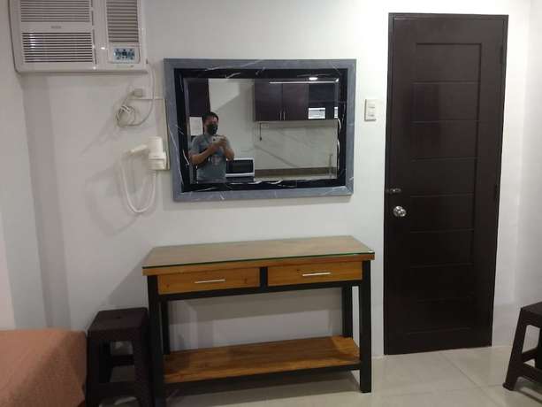 Imagen de la habitación del Hotel OYO 848 Dona Aurora Condotel. Foto 15