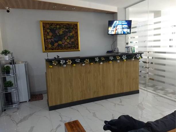 Imagen de los interiores del Hotel OYO 848 Dona Aurora Condotel. Foto 20