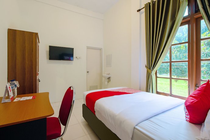 Imagen de la habitación del Hotel OYO 851 Rumah Mumu Kost and Homestay. Foto 4