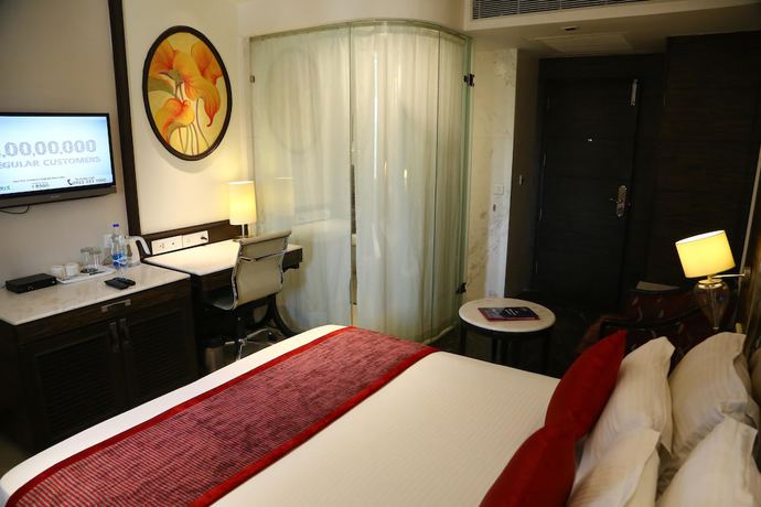 Imagen de la habitación del Hotel OYO 857 The First. Foto 17
