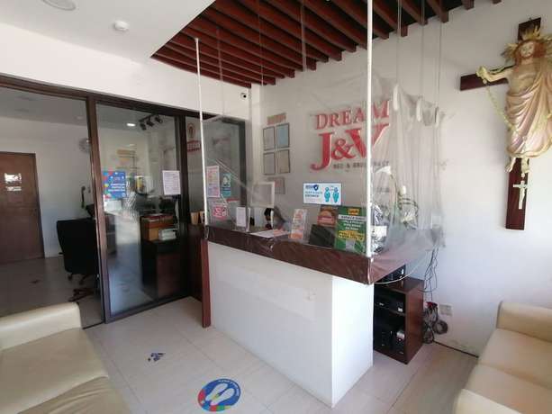 Imagen de los interiores del Hotel OYO 869 Jnv Dream. Foto 16
