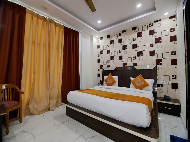 Imagen de la habitación del Hotel OYO 8764 Green View Palace. Foto 9