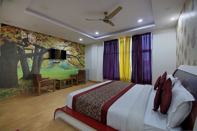 Imagen de la habitación del Hotel OYO 8764 Green View Palace. Foto 17