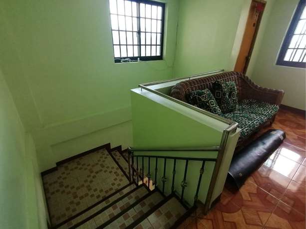 Imagen de los interiores del Hotel OYO 879 Lauriens Budget 2. Foto 20