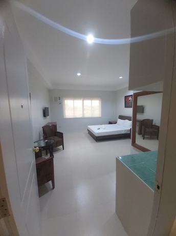 Imagen de la habitación del Hotel OYO 881 Nest Suites. Foto 5