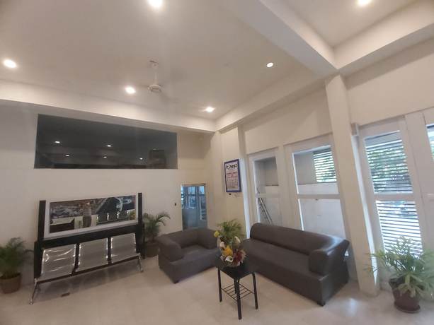 Imagen de los interiores del Hotel OYO 881 Nest Suites. Foto 15