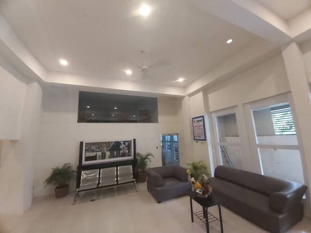 Imagen de los interiores del Hotel OYO 881 Nest Suites. Foto 19